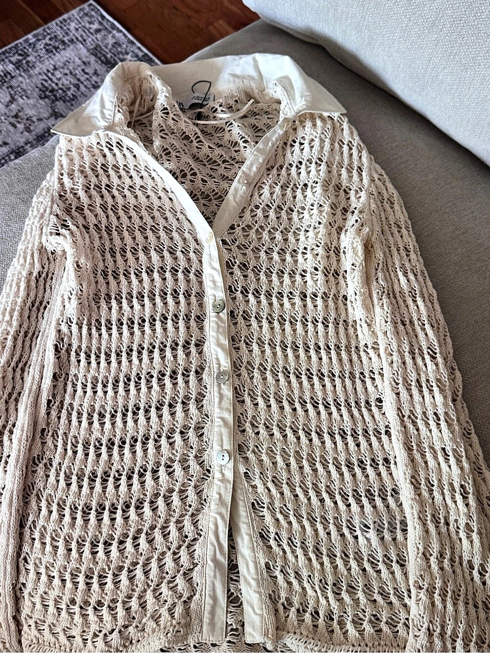Zara Open-Knit Cardigan in Cream Size Medium Like New